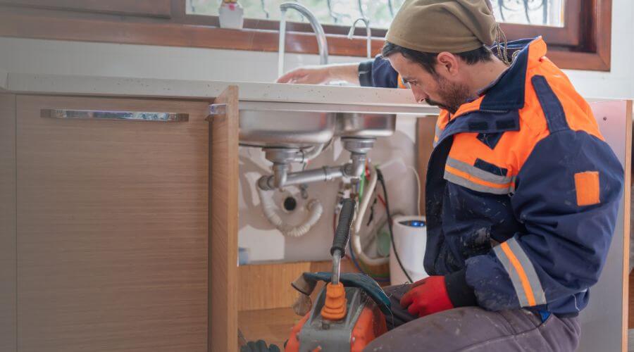 Expert burst pipe repair services in Winston, MO